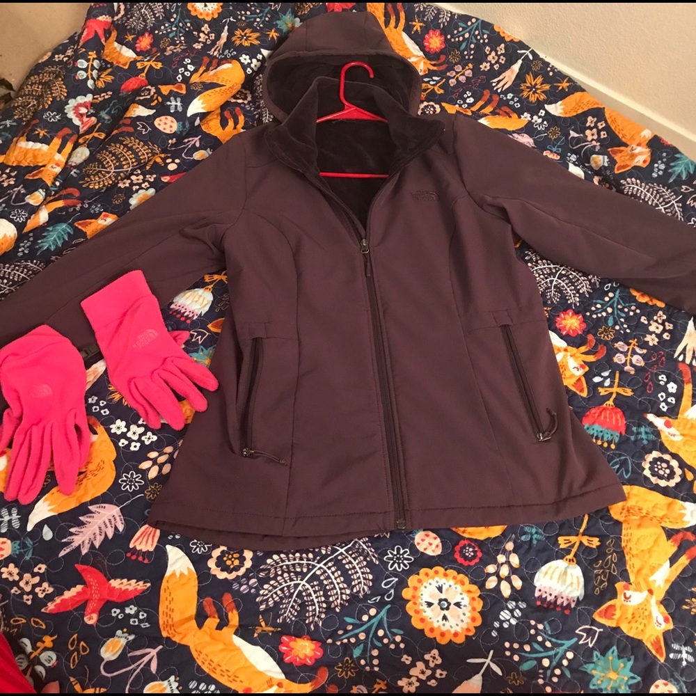 Like New North Face Jacket North Face Gloves